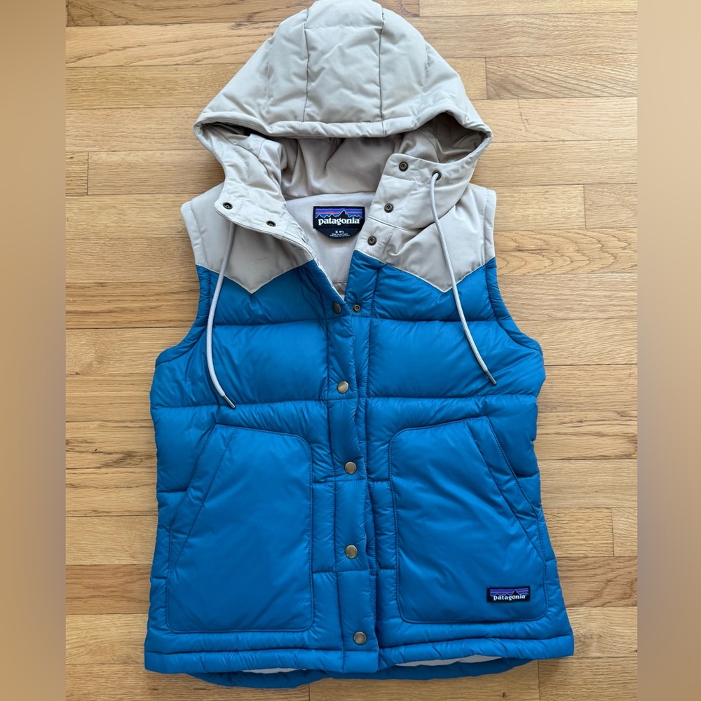 Patagonia Blue and Tan Puffer Vest